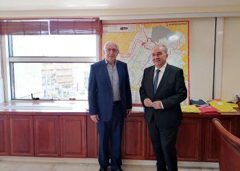 Συνάντηση δημάρχου Αμαρουσίου, Θ. Αμπατζόγλου με Αναπληρωτή Υπουργό Εθνικής Οικονομίας και Οικονομικών, Ν. Παπαθανάση