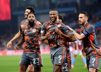 Άστον Βίλα – Ολυμπιακός 2-4: Ιστορικός θρίαμβος στην Αγγλία και μια ανάσα από τον τελικό στο Conference League