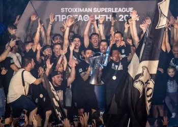 Ο ΠΑΟΚ πρωταθλητής Ελλάδας – Η φαντασμαγορική απονομή στην Τούμπα με 50.000 οπαδούς
