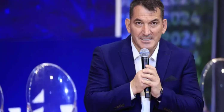 Πύρρος Δήμας: ΣΥΡΙΖΑ και Χρυσή Αυγή έσπαγαν πλακάκια και έσκιζαν μνημόνια