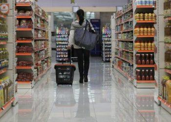 Η ακρίβεια στα σούπερ μάρκετ φέρνει στον… αφρό τα «no name» προϊόντα – Χαοτικές οι διαφορές στις τιμές