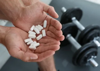 Στα χέρια της ΕΛ.ΑΣ. εγκληματική οργάνωση που διακινούσε αναβολικά – Τουλάχιστον €2,5 εκατ. το κέρδος