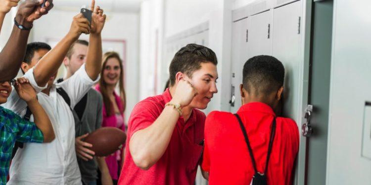 Εκατοντάδες στην Ημερίδα “Βία και σχολικός εκφοβισμός» της Περιφέρειας Στερεάς Ελλάδας