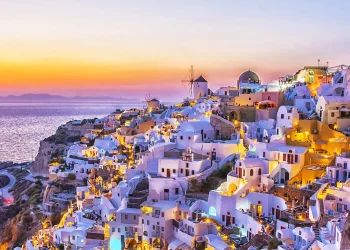 Κορυφαίες διακρίσεις για Ελλάδα και Σαντορίνη στα αμερικανικά Leisure Lifestyle Awards 2024