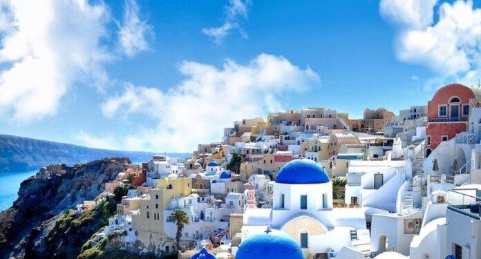 Πάσχα στην Ελλάδα: Τρία ελληνικά νησιά με ξεχωριστά έθιμα