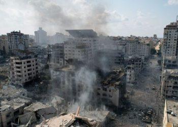 Το Ισραήλ σφυροκοπεί τη Λωρίδα της Γάζας – Λέει πως ελέγχει ζώνη-κλειδί στα σύνορα με την Αίγυπτο