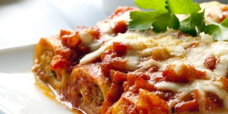 Κανελόνια: Γεύση και Ιστορία σε κάθε Μπουκιά