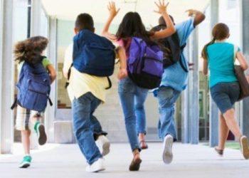 Πάσχα: Πότε επιστρέφουν οι μαθητές στα θρανία