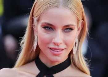 Δούκισσα Νομικού: Με δημιουργία Ελληνίδας σχεδιάστριας στο Φεστιβάλ των Καννών