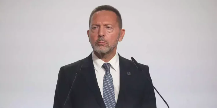 Στουρνάρας: «Θεωρούμε τώρα τρεις μειώσεις επιτοκίων το 2024 ως το πιο πιθανό σενάριο»