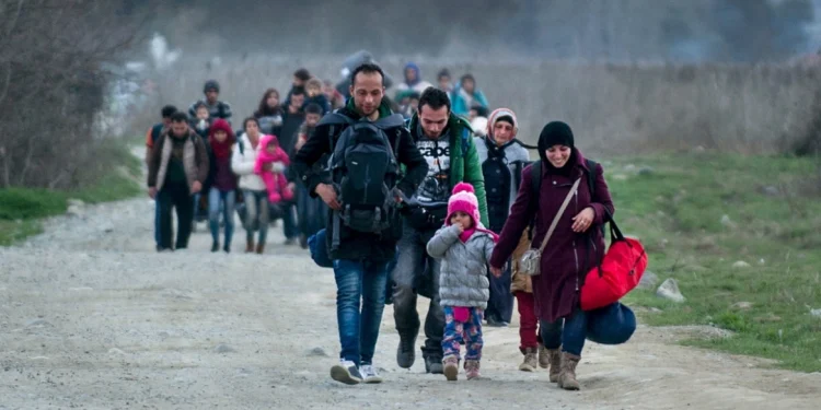 ΕΕ: Δεσμεύσεις για τη διάθεση 5 δισ. ευρώ για τους πρόσφυγες από τη Συρία