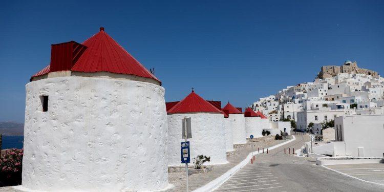 Οι Ιταλοί επιλέγουν Αστυπάλαια, Νάξο και Σκόπελο για διακοπές τον Μάιο