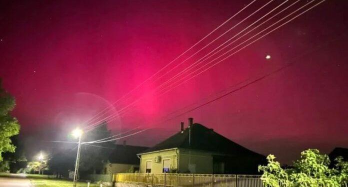 Γεωμαγνητική καταιγίδα επιπέδου G5 σαρώνει τη γη – Συγκλονιστικές εικόνες από το βόρειο σέλας