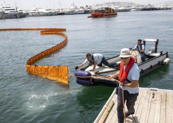 Μαρίνα Φλοίσβου: Άσκηση αντιμετώπισης περιστατικού θαλάσσιας ρύπανσης