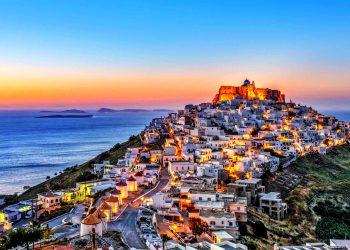 Times: Αυτά είναι τα 16 ελληνικά νησιά ιδανικά για χαλάρωση