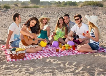 Φαγητό στην παραλία. Τι να πάρετε μαζί σας και πώς να οργανωθείτε σωστά