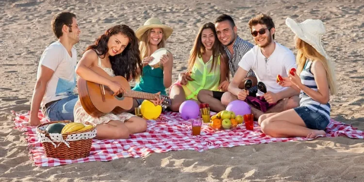 Φαγητό στην παραλία. Τι να πάρετε μαζί σας και πώς να οργανωθείτε σωστά