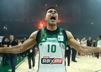 Σλούκας: «Ευχαριστώ για την απαξίωση που μου έδειξαν οι κύριοι Αγγελόπουλοι και ο κύριος Μπαρτζώκας»