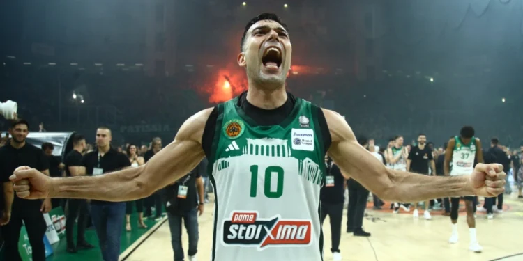 Σλούκας: «Ευχαριστώ για την απαξίωση που μου έδειξαν οι κύριοι Αγγελόπουλοι και ο κύριος Μπαρτζώκας»