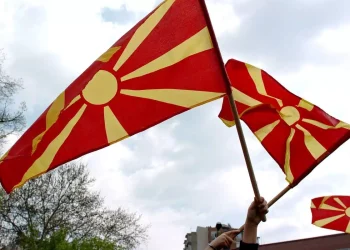 Η Βόρεια Μακεδονία ανακαλεί τον πρέσβη της στα Τίρανα – Δεν χαρακτηρίζει την μειονότητα «μακεδονική»