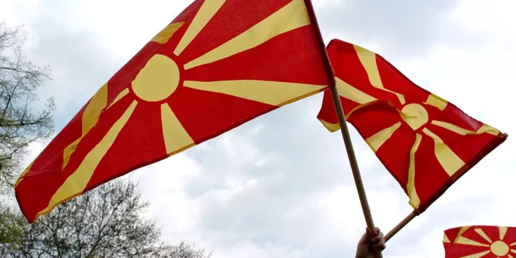 Η Βόρεια Μακεδονία ανακαλεί τον πρέσβη της στα Τίρανα – Δεν χαρακτηρίζει την μειονότητα «μακεδονική»