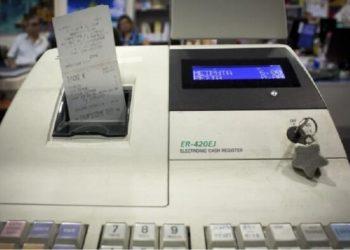 Εφορία: Ποιοι επαγγελματίες γλιτώνουν το «λουκέτο» για μη έκδοση αποδείξεων