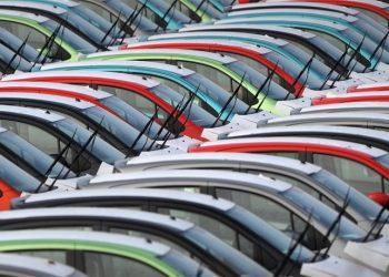 Πρόστιμα – φωτιά για αυτοκίνητα σε ακινησία που κυκλοφορούν