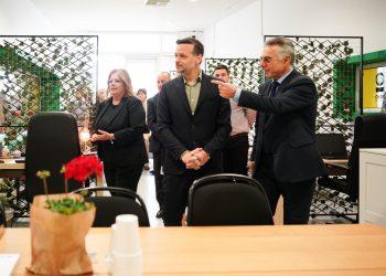 «Πόρτα-πόρτα» αναζητά τα ευάλωτα ενεργειακά νοικοκυριά ο δήμος Αθηναίων