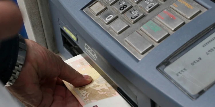 Αγγίζουν τις 100.000 οι συνταξιούχοι που δήλωσαν ότι εργάζονται