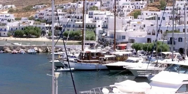 Βρετανική Express: «Το πιο νόστιμο ελληνικό νησί η Σίφνος»