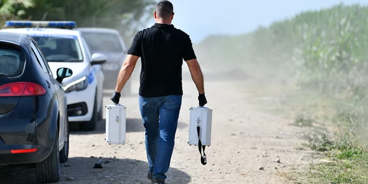 Πύργος: Ο θείος έπεισε το κορίτσι να μπει στο αυτοκίνητό του, το σκότωσε με κατσαβίδι και το πέταξε σε καλαμιές