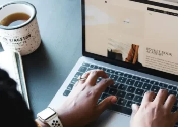 Υπερδιπλασιάστηκαν οι κενές θέσεις εργασίας το α’ τρίμηνο – Τι δείχνουν τα στοιχεία της ΕΛΣΤΑΤ