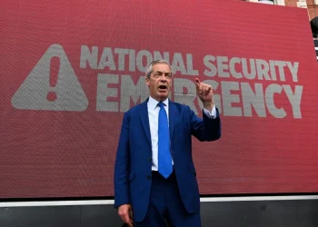 Νάιτζελ Φάρατζ: Οργισμένες αντιδράσεις μετά τη δήλωση ότι η Δύση «προκάλεσε την εισβολή του Πούτιν» στην Ουκρανία