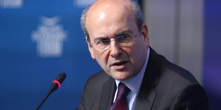 Κ. Χατζηδάκης: «Μείωση φόρων σε συνάρτηση με την πάταξη της φοροδιαφυγής»