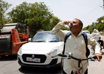 Φονικοί καύσωνες πλήττουν Ασία και Ευρώπη: Στους 51 βαθμούς ο υδράργυρος στη Σαουδική Αραβία – Ρεκόρ 55 ετών στην Ινδία