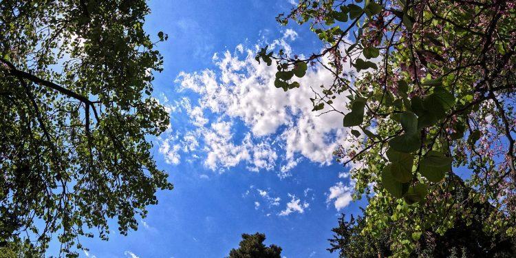 Καιρός: Κάτω από 40 βαθμούς η θερμοκρασία