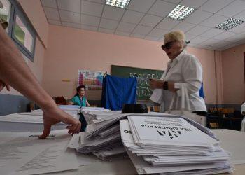Eυρωεκλογές 2024: Χωρίς προβλήματα η προσέλευση στις κάλπες, στο 13,1% η συμμετοχή, 178.588 ψήφισαν επιστολικά