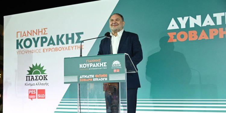 Στο πλευρό του Κουράκη , Ασκούνης , Δούκας και Αρναουτάκης