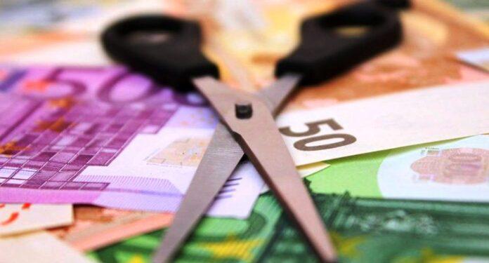 Πότε «διαγράφονται» τα ληξιπρόθεσμα χρέη – Τι αλλάζει με τις παλιές οφειλές