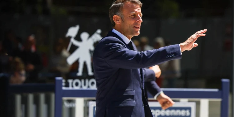 Γαλλία: Την παραίτηση Μακρόν ζητά το 57% των πολιτών αν το κόμμα του ηττηθεί στις βουλευτικές εκλογές