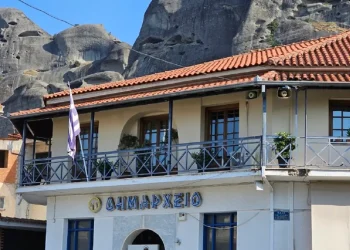 Κι όμως συνέβη: Εμφανίστηκε στη δουλειά μετά από αναρρωτική 13 χρόνων (Βίντεο)