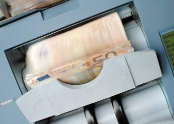 Η τραπεζική αργία φέρνει αλαλούμ με τις συντάξεις