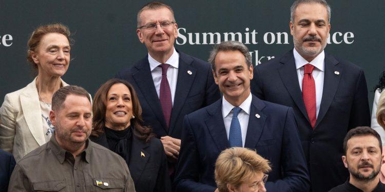 O Πρωθυπουργός Κυριάκος Μητσοτκης στη Διάσκεψη για την Ειρήνη στην Ουκρανία στο Μπούργκενστοκ της Ελβετίας . (ΓΡ. ΤΥΠΟΥ ΠΡΩΘΥΠΟΥΡΓΟΥ/ΔΗΜΗΤΡΗΣ ΠΑΠΑΜΗΤΣΟΣ/EUROKINISSI)