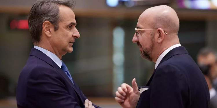 Politico: Παιχνίδια του Σαρλ Μισέλ για να «φάει» τη φον ντερ Λάιεν – Εμπλέκει και τον Μητσοτάκη