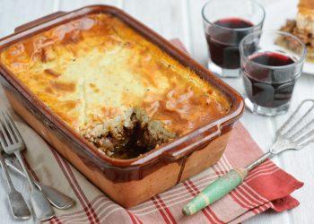 Μουσακάς: Ένα ταξίδι στις γεύσεις της Μεσογείου