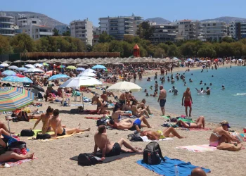 Καιρός: Καύσωνας διαρκείας με θερμοκρασίες πάνω από 42°C – Η πρόγνωση των επόμενων ημερών