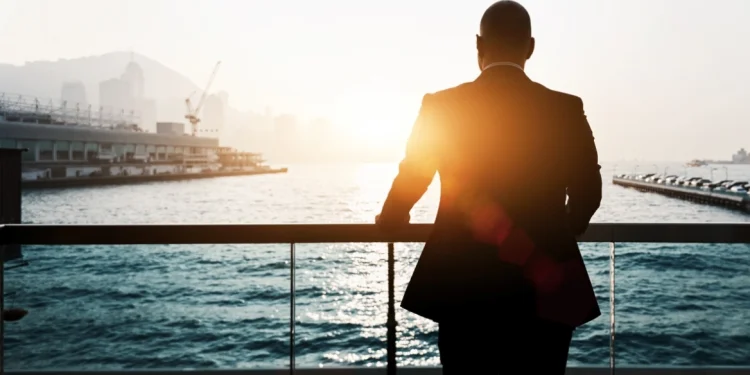 World Wealth Report: Οι πλούσιοι είναι περισσότεροι παρά ποτέ και η περιουσία τους σπάει όλα τα ρεκόρ