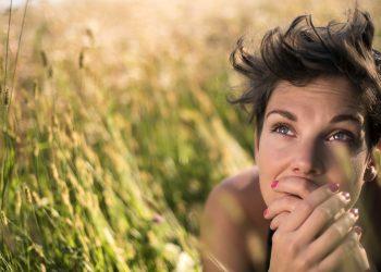 “Ανακαλύπτοντας τον Εαυτό μας: Οι Δρόμοι προς την Αυτογνωσία και την Ευημερία”