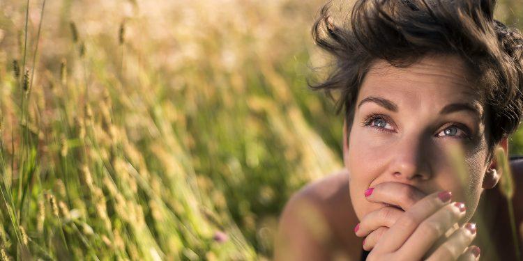 “Ανακαλύπτοντας τον Εαυτό μας: Οι Δρόμοι προς την Αυτογνωσία και την Ευημερία”