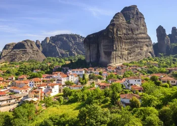 Μετέωρα, Καλαμπάκα και Πρέβεζα γοητεύουν τους Σέρβους